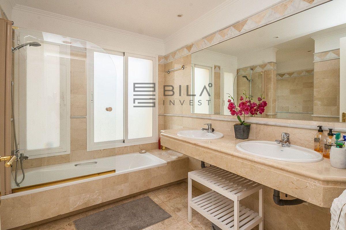 Flat for Sale in Marbella