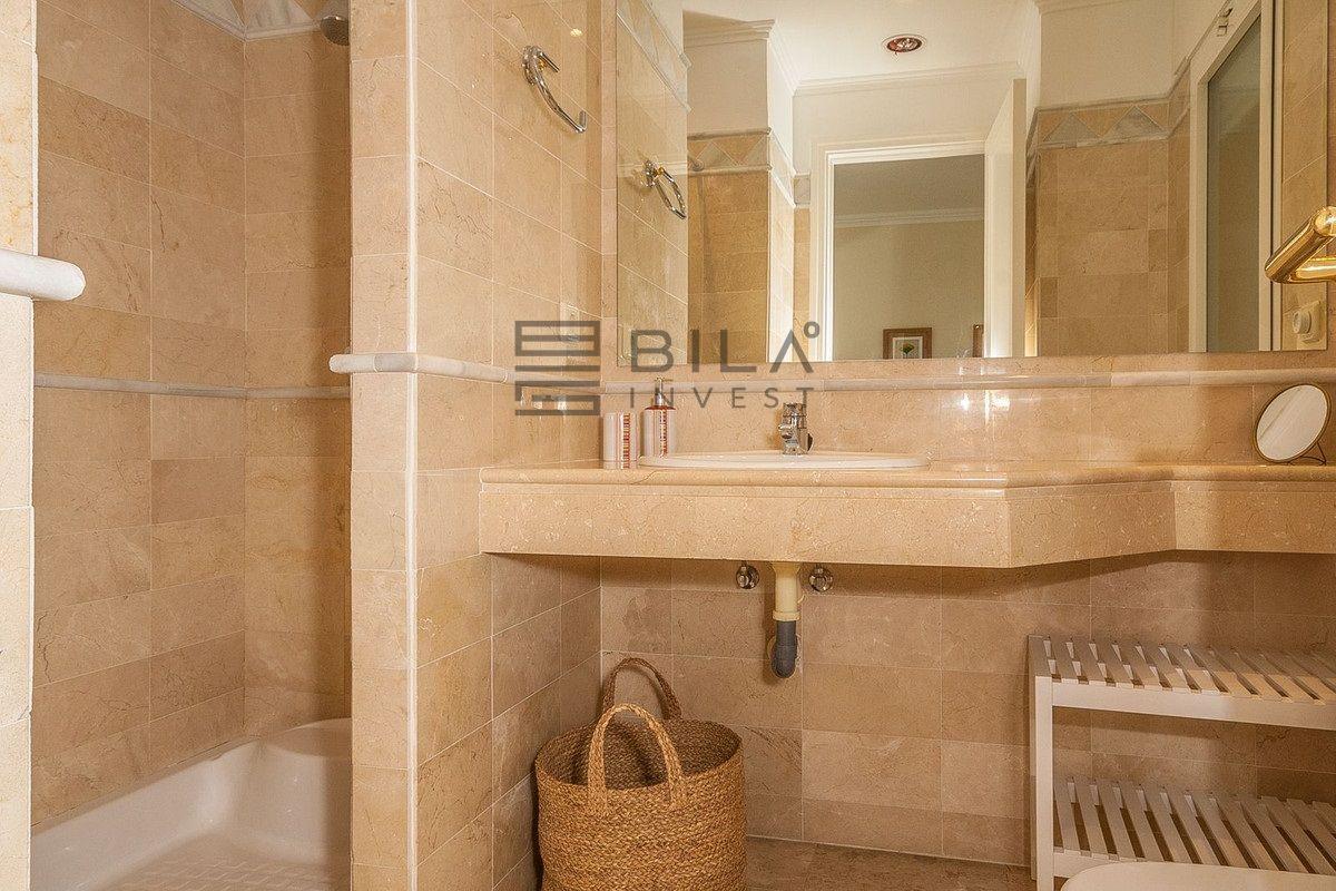 Flat for Sale in Marbella