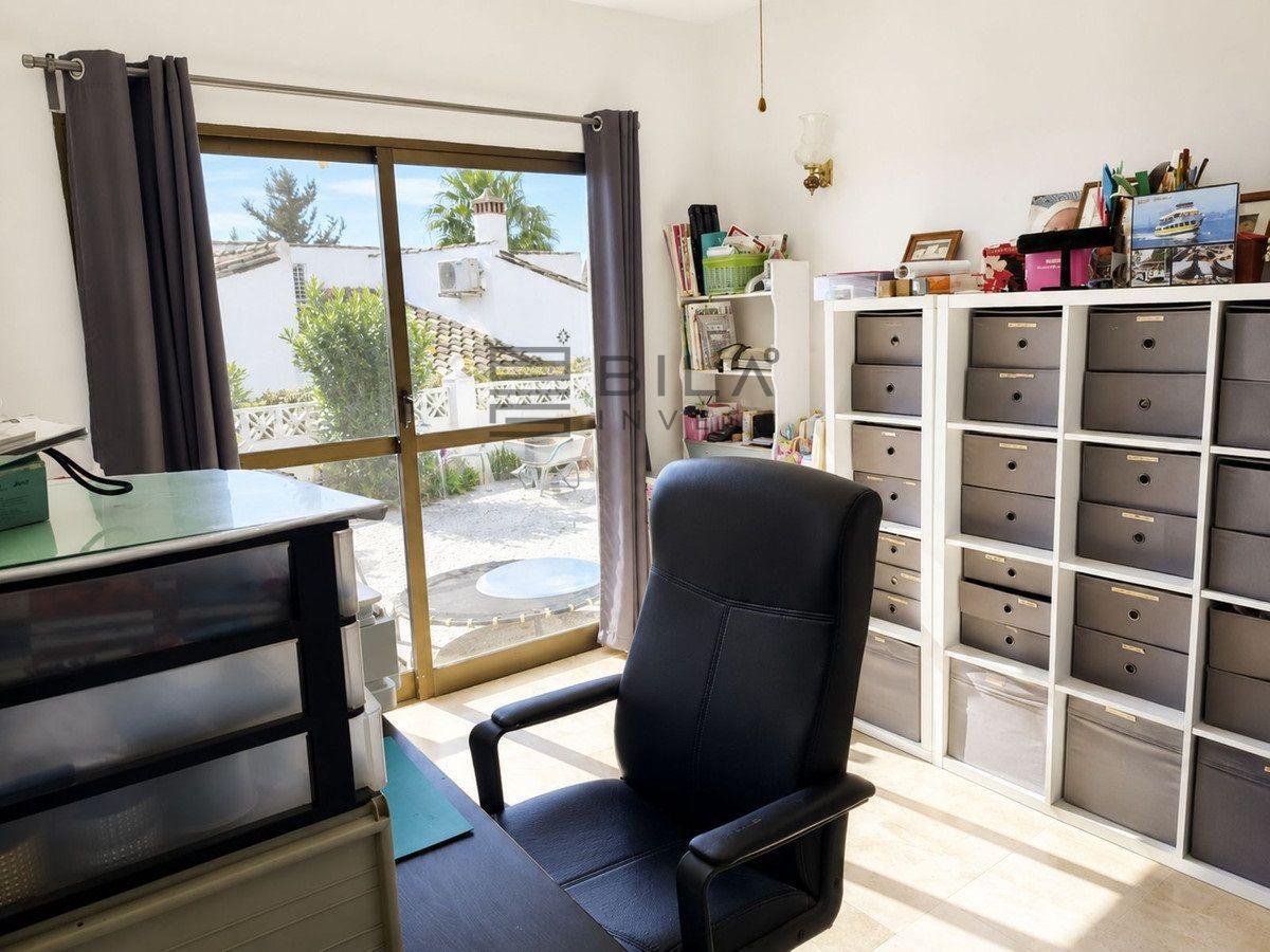 Chalet for Sale in Benalmádena