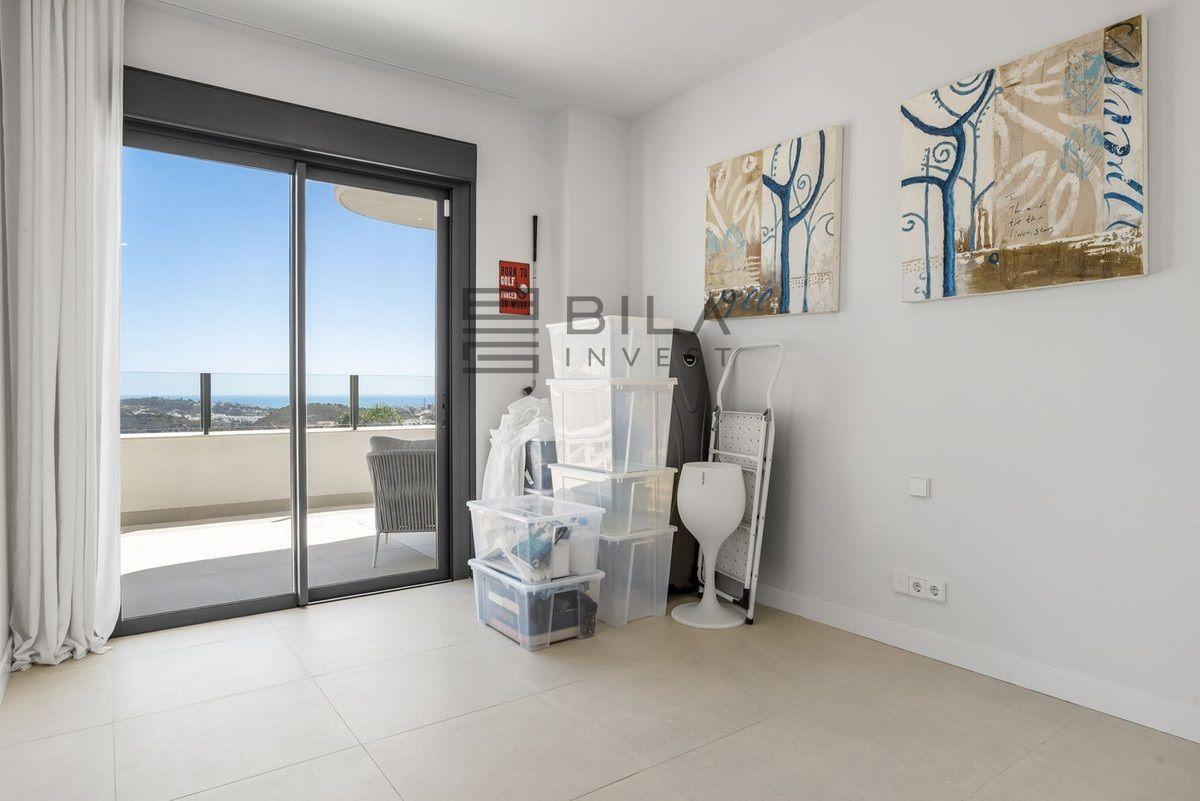 Flat for Sale in Mijas