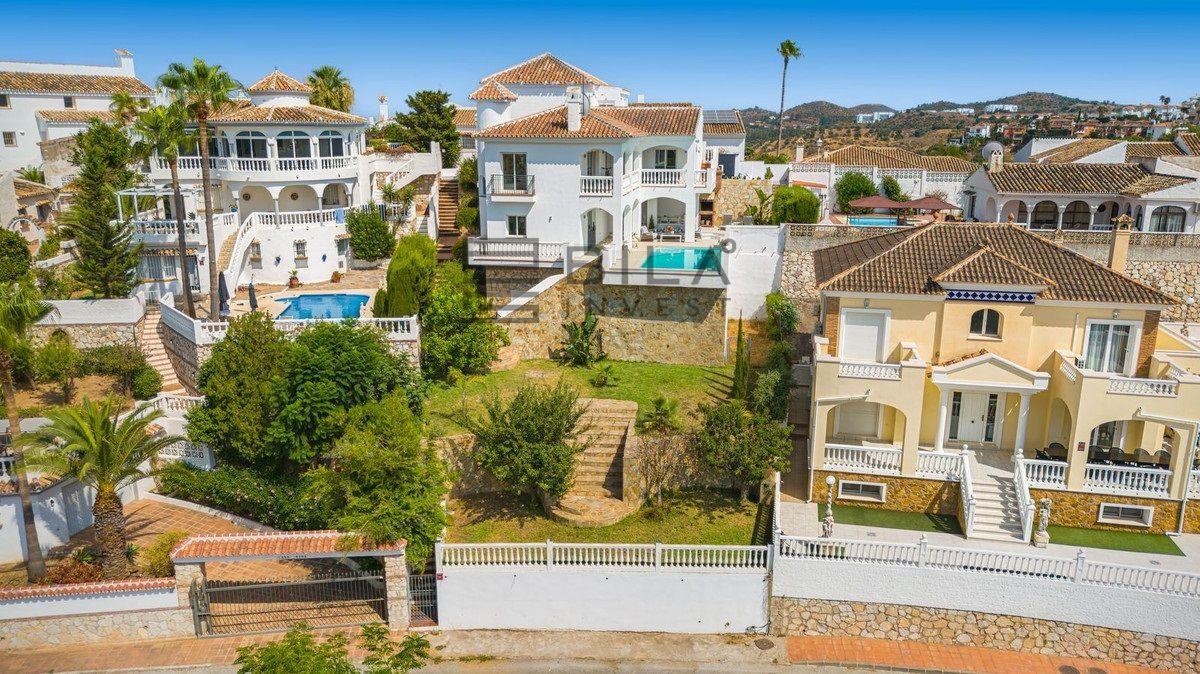 Chalet for Sale in Mijas
