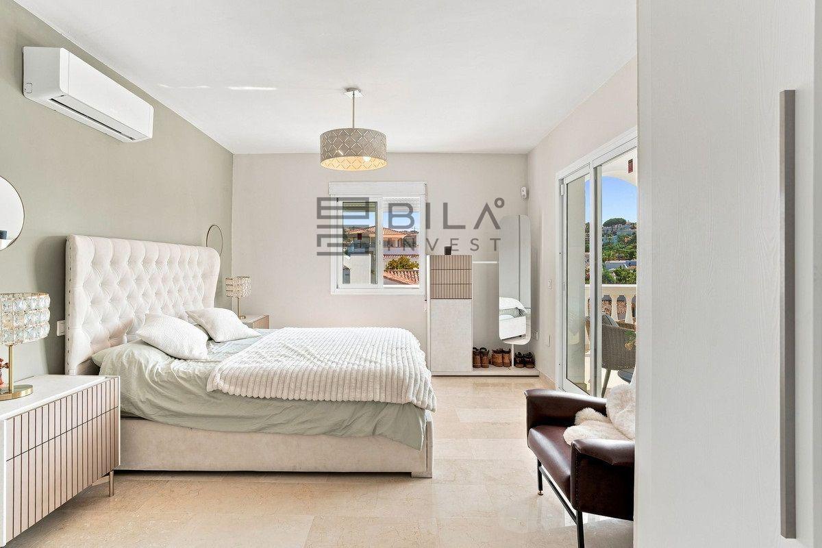 Chalet for Sale in Mijas
