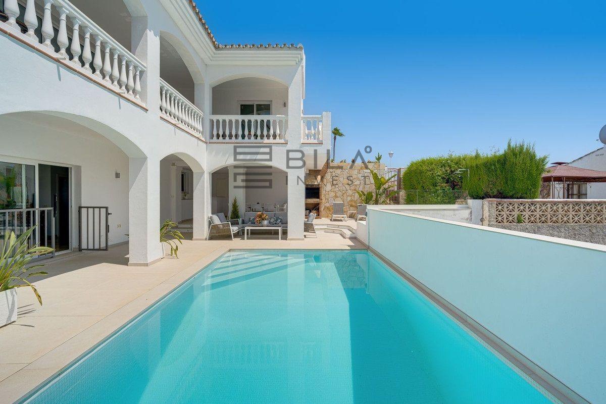 Chalet for Sale in Mijas