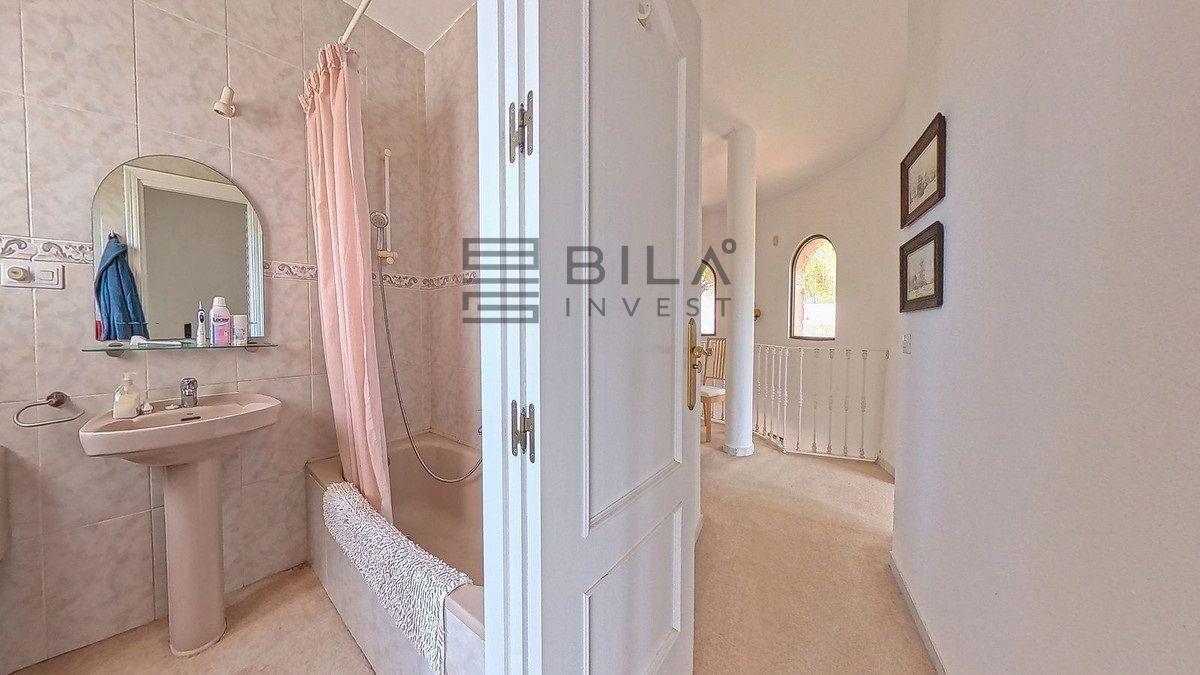 Chalet for Sale in Mijas