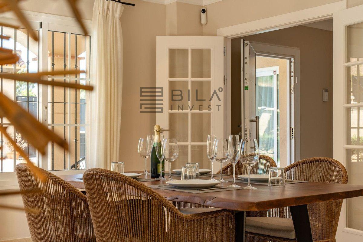 Chalet for Sale in Mijas