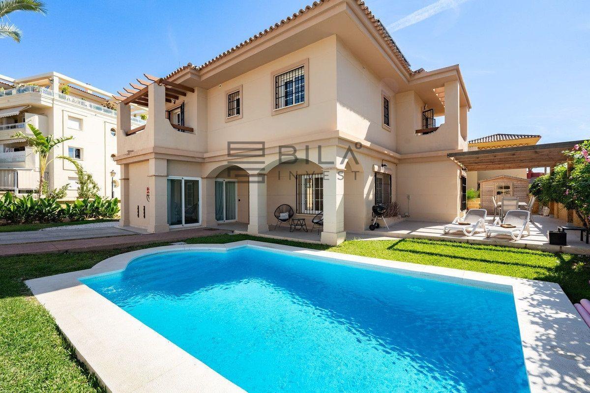Chalet for Sale in Mijas