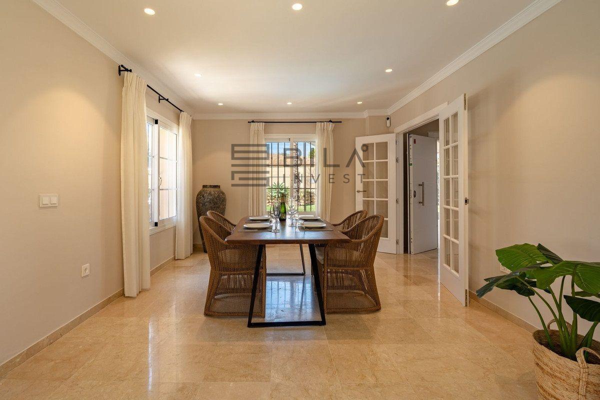 Chalet for Sale in Mijas