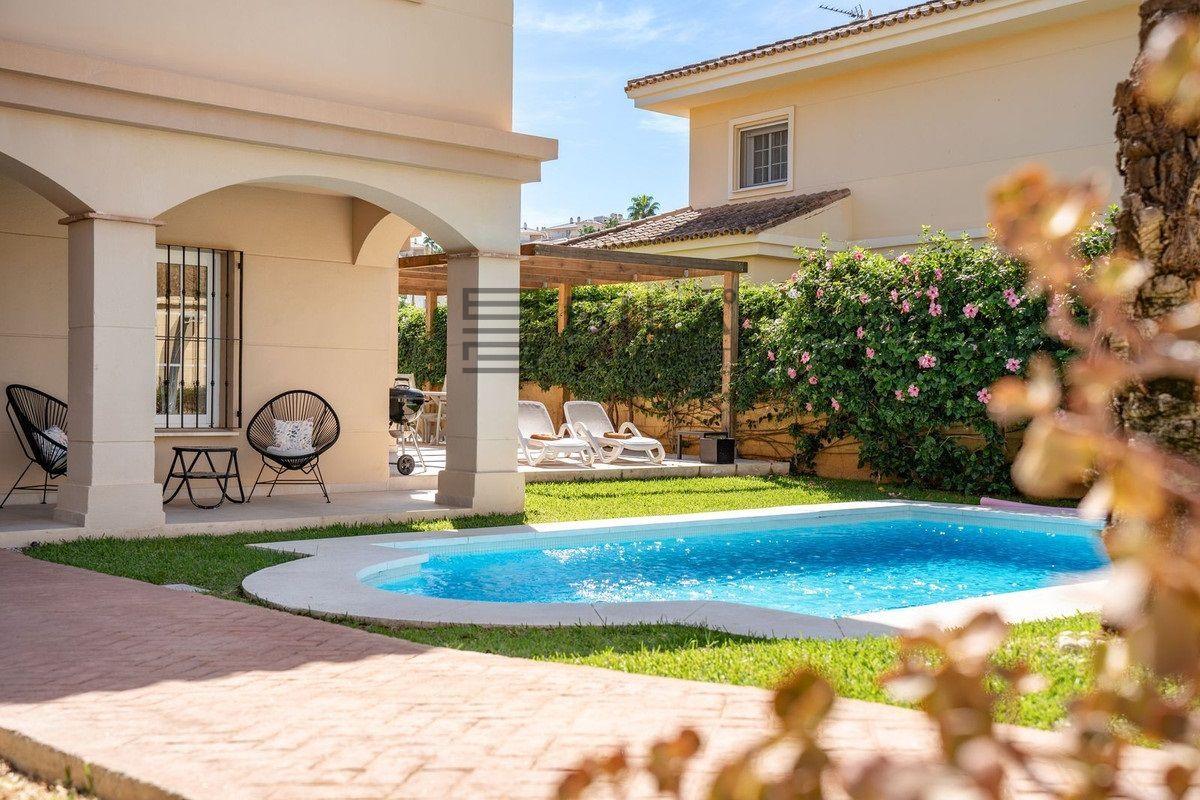 Chalet for Sale in Mijas