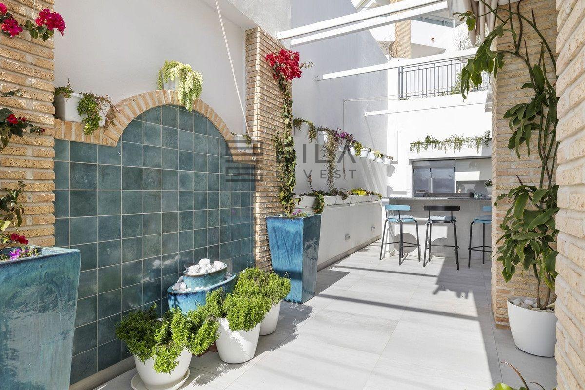 Chalet for Sale in Benalmádena