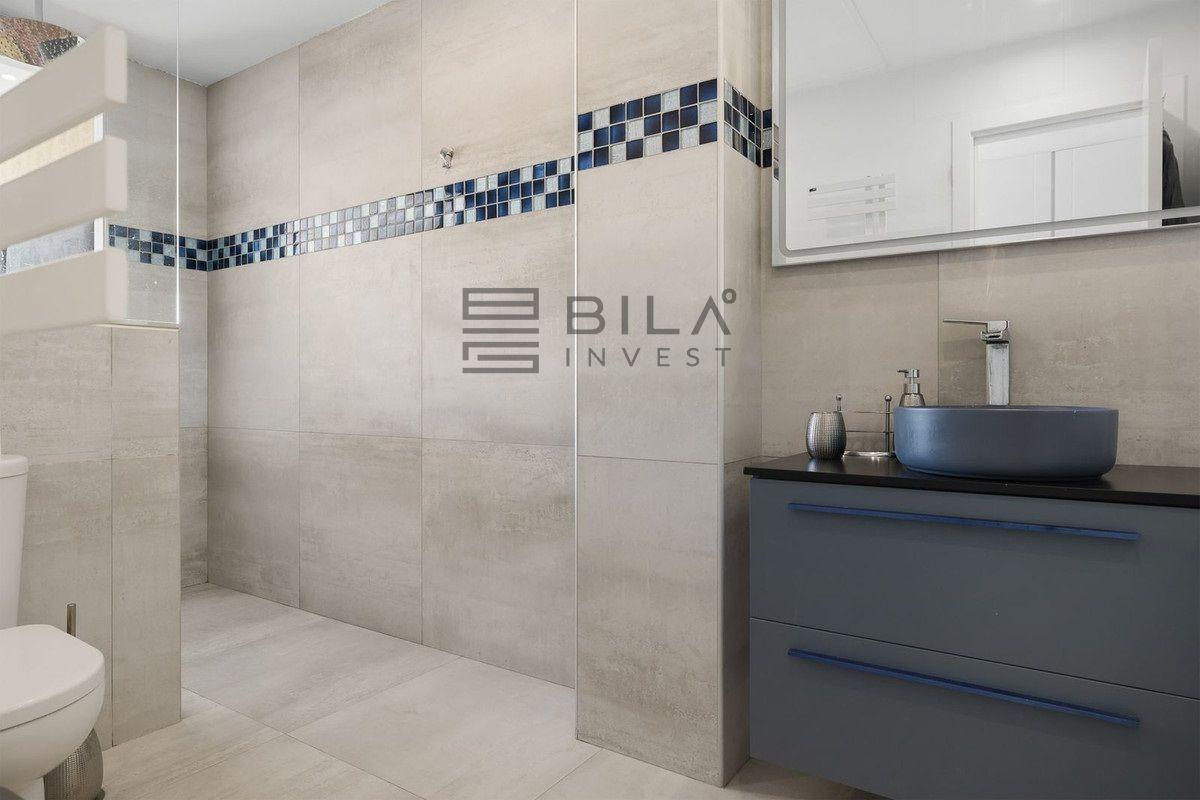 Chalet for Sale in Benalmádena