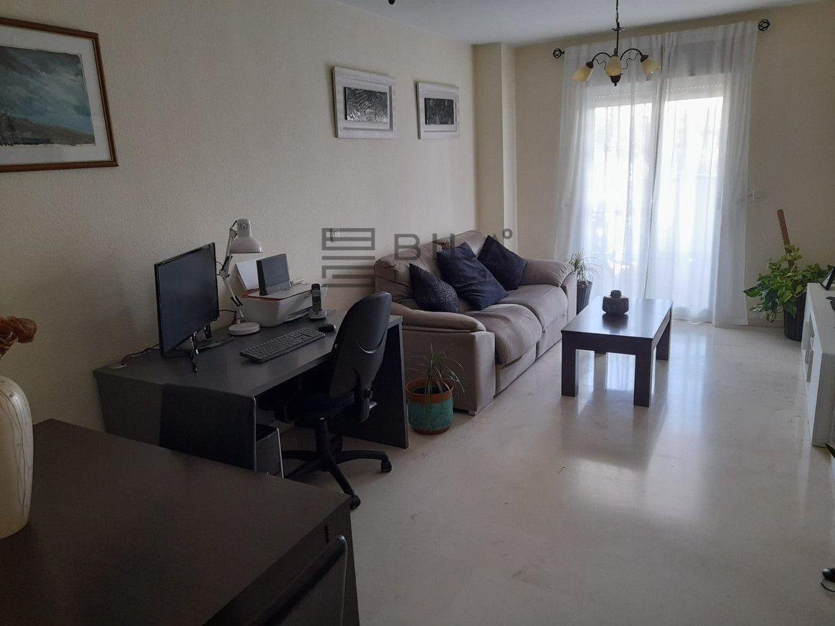 Flat for Sale in Benalmádena