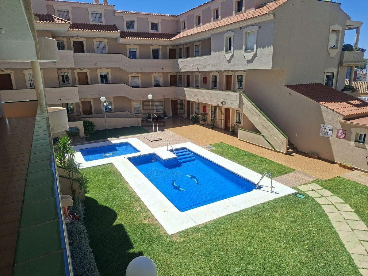 Flat for Sale in Benalmádena
