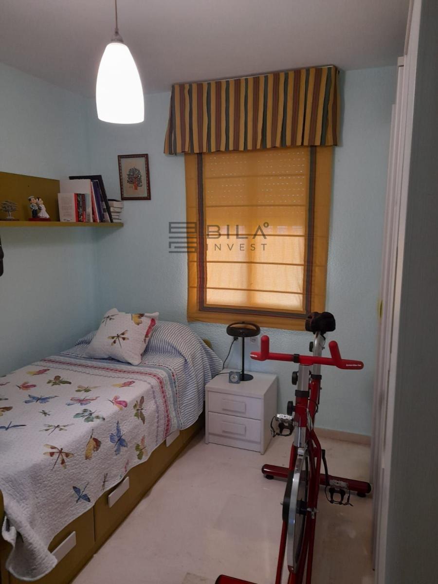 Flat for Sale in Benalmádena