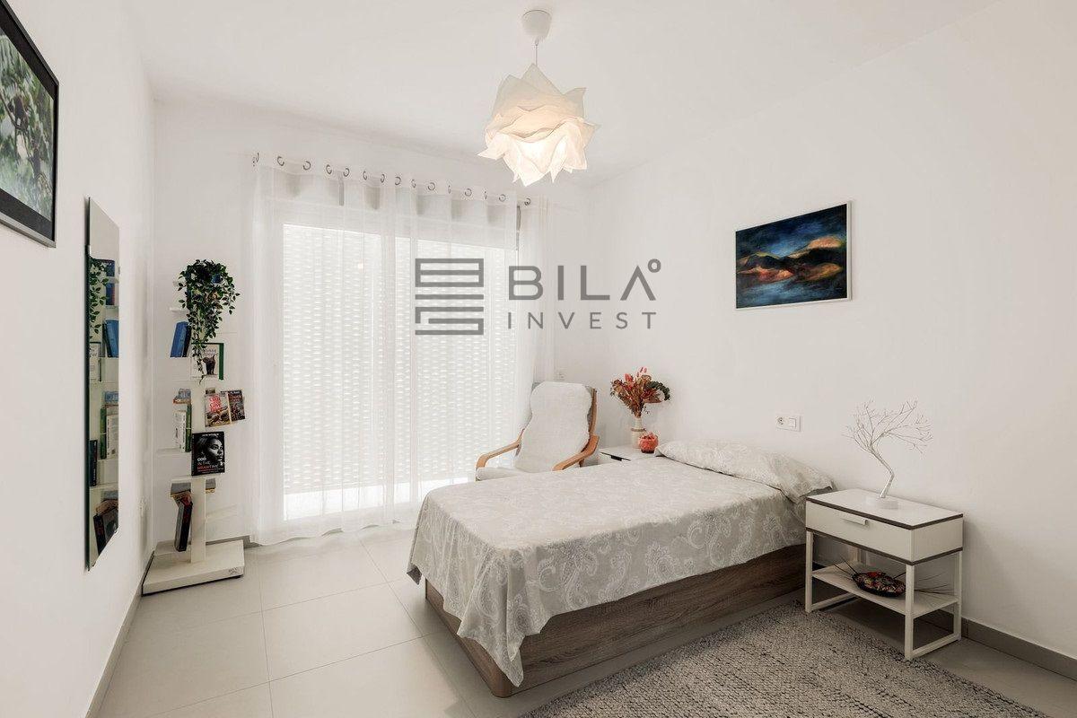 Flat for Sale in Benalmádena
