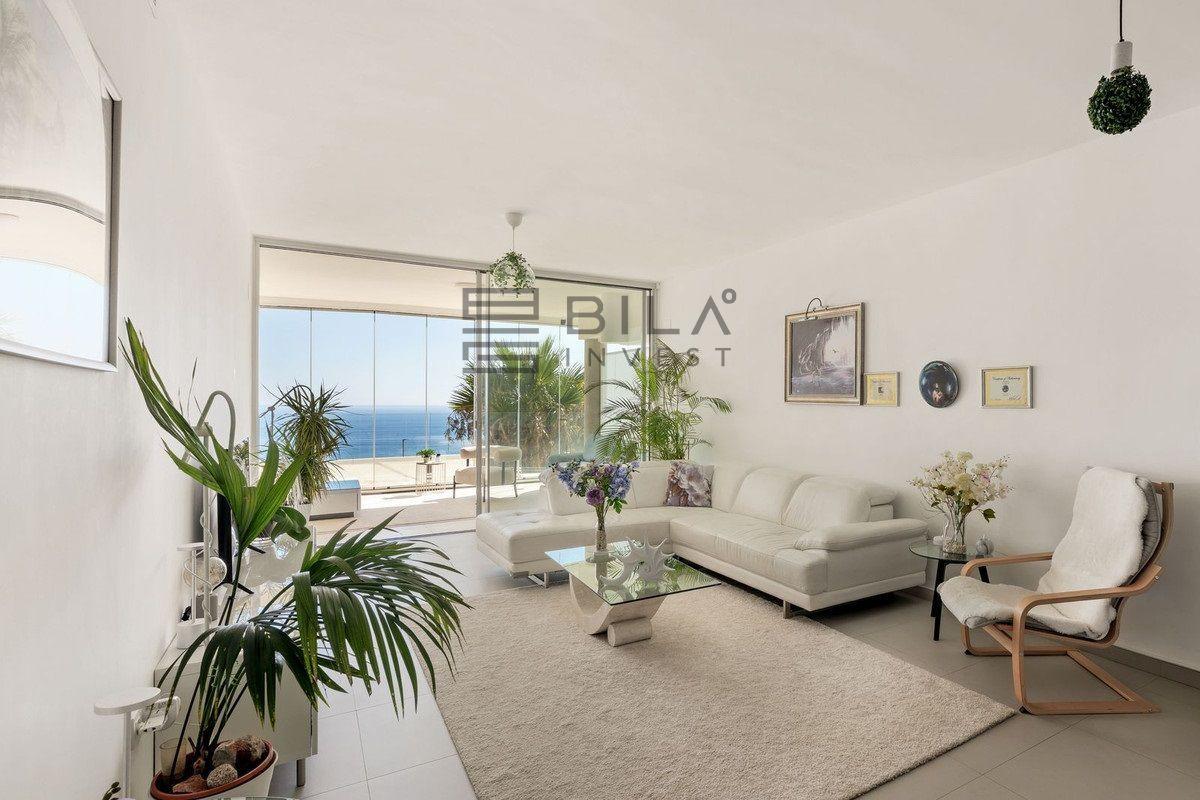 Flat for Sale in Benalmádena