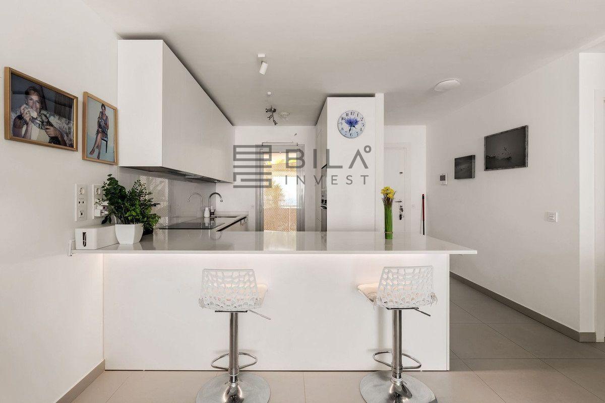 Flat for Sale in Benalmádena