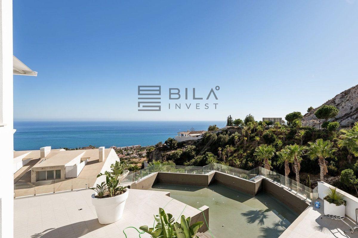 Flat for Sale in Benalmádena
