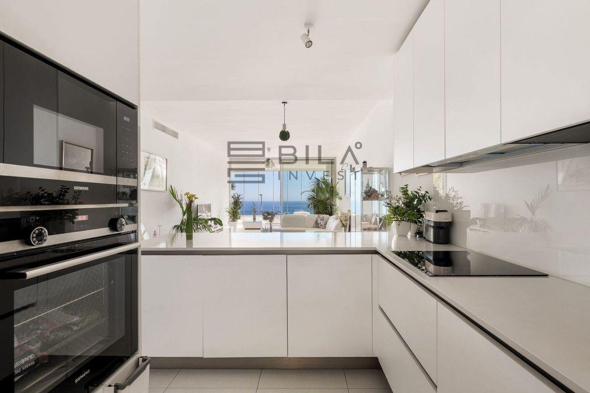Flat for Sale in Benalmádena