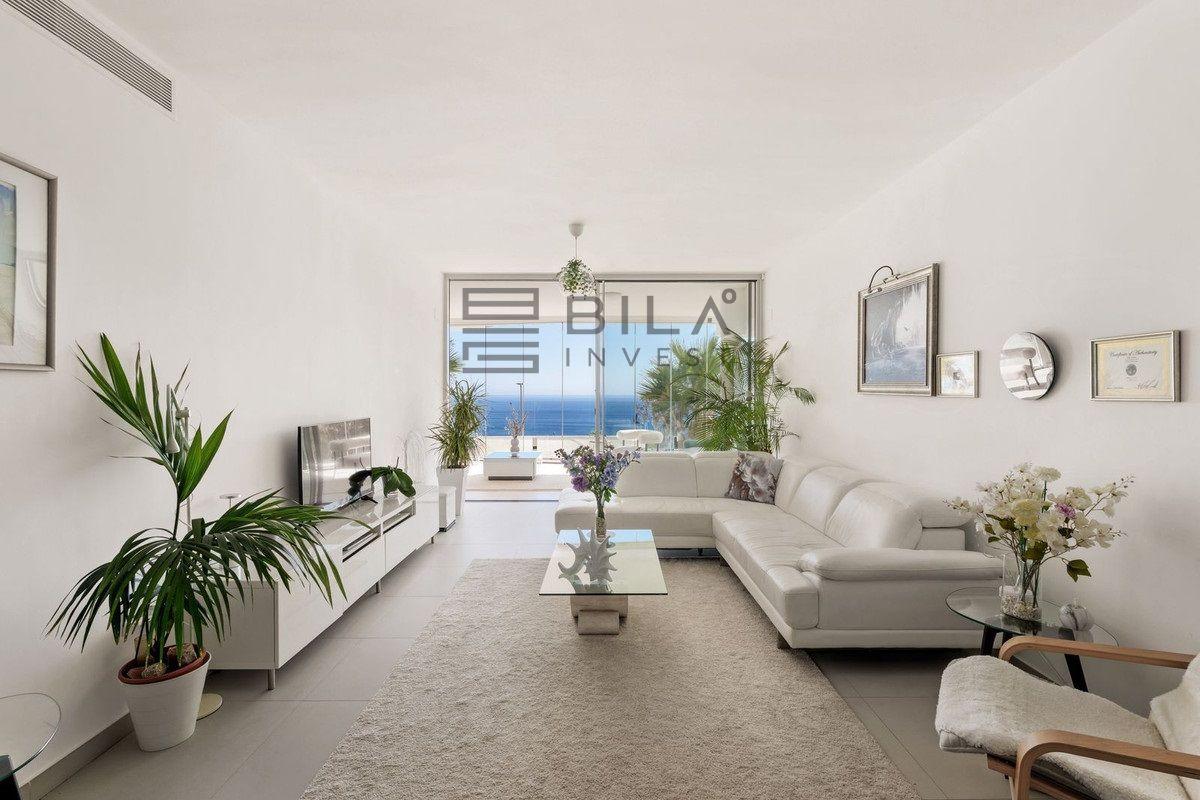 Flat for Sale in Benalmádena
