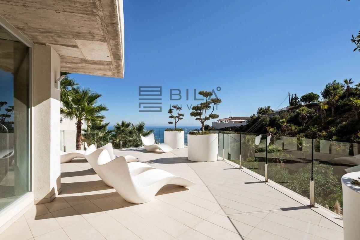 Flat for Sale in Benalmádena