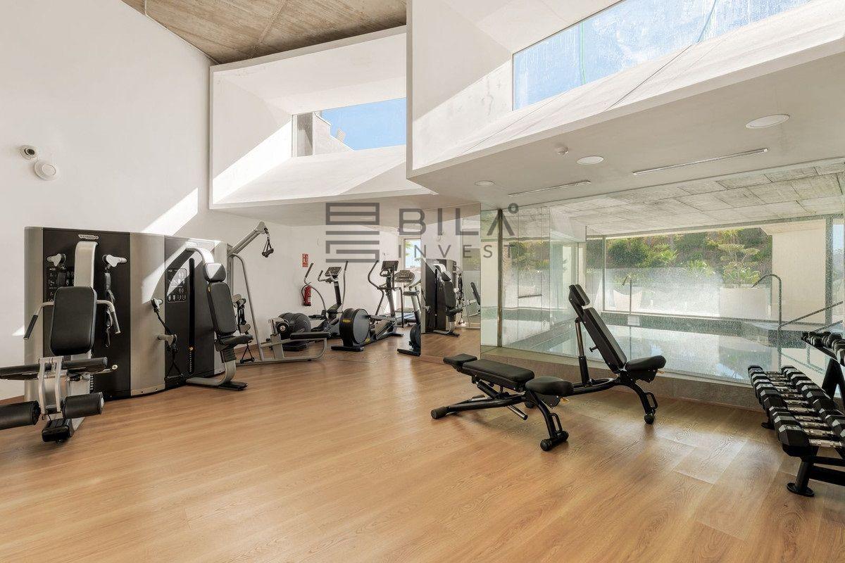 Flat for Sale in Benalmádena
