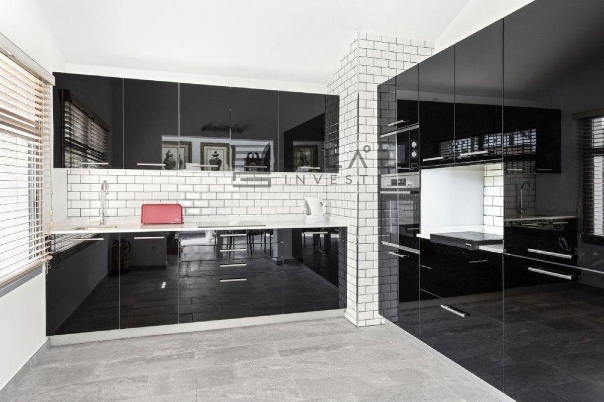 Chalet for Sale in Marbella