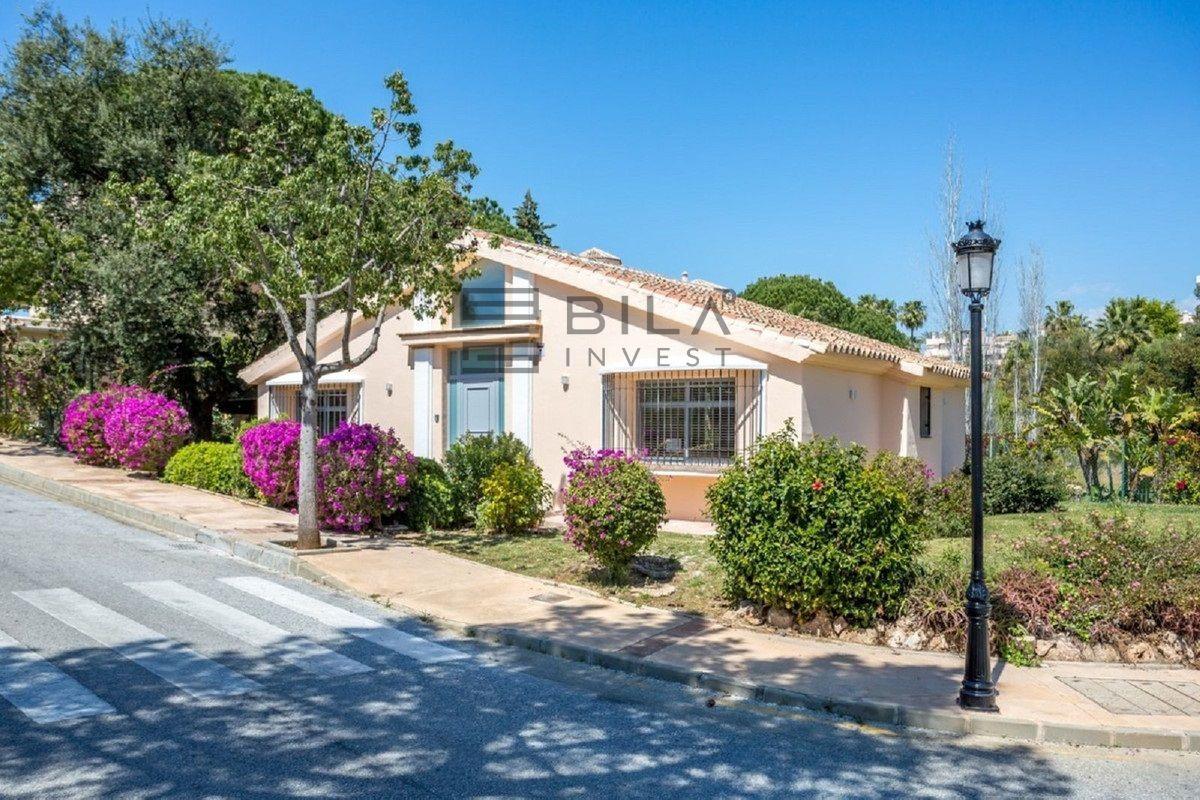 Chalet for Sale in Marbella