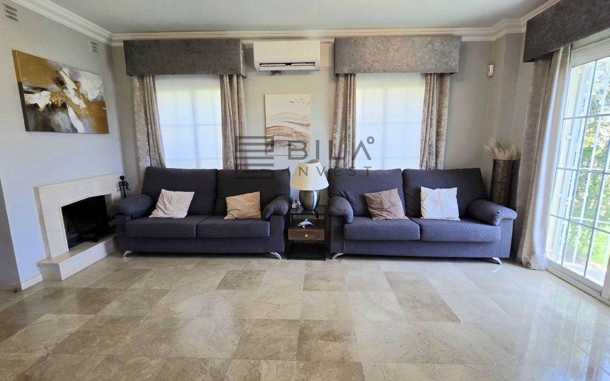 Chalet for Sale in Mijas