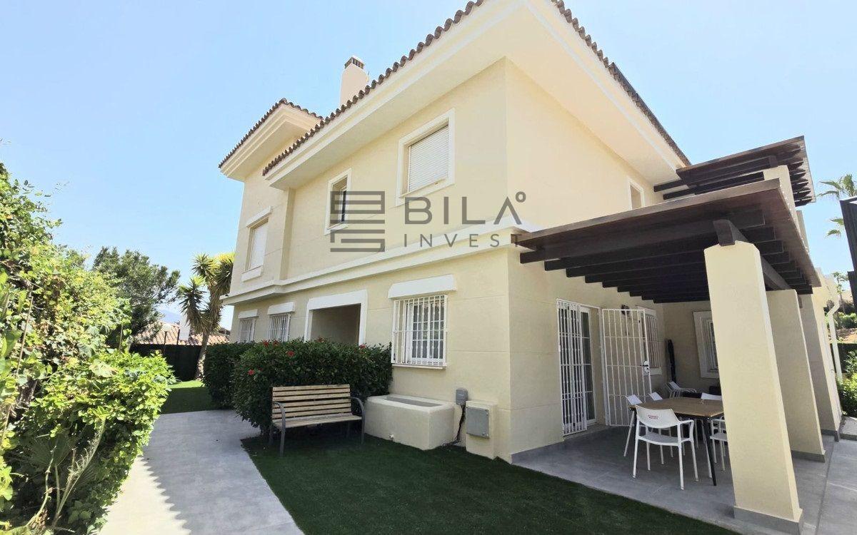 Chalet for Sale in Mijas