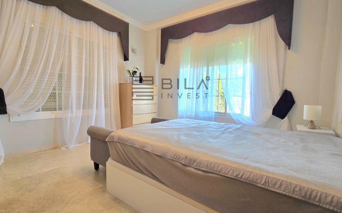 Chalet for Sale in Mijas