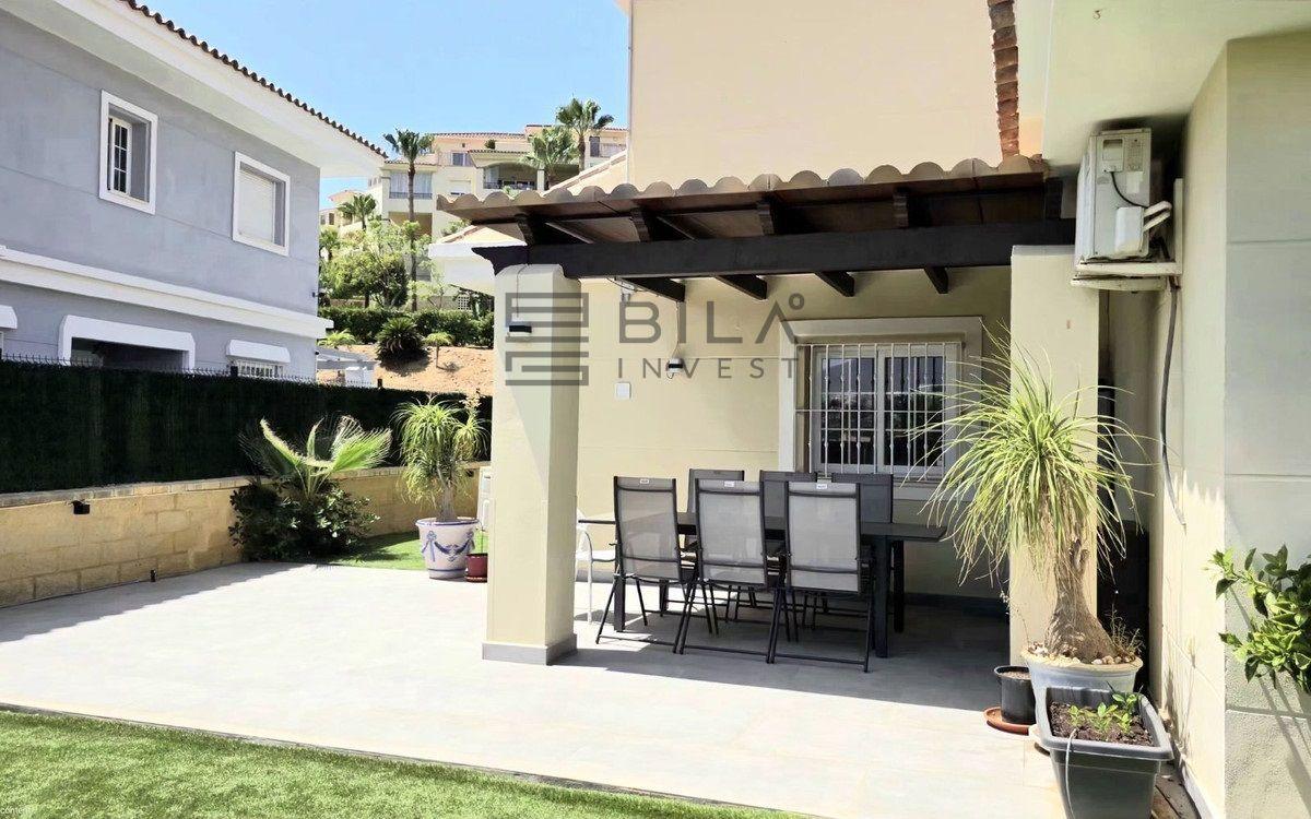 Chalet for Sale in Mijas