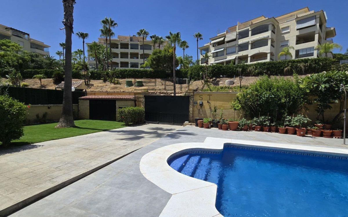 Chalet for Sale in Mijas
