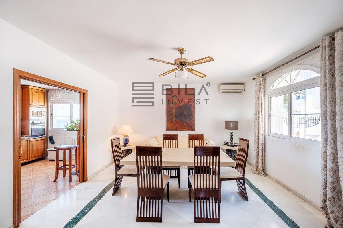 Chalet for Sale in Benalmádena