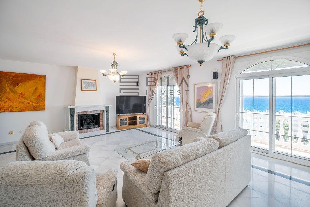 Chalet for Sale in Benalmádena