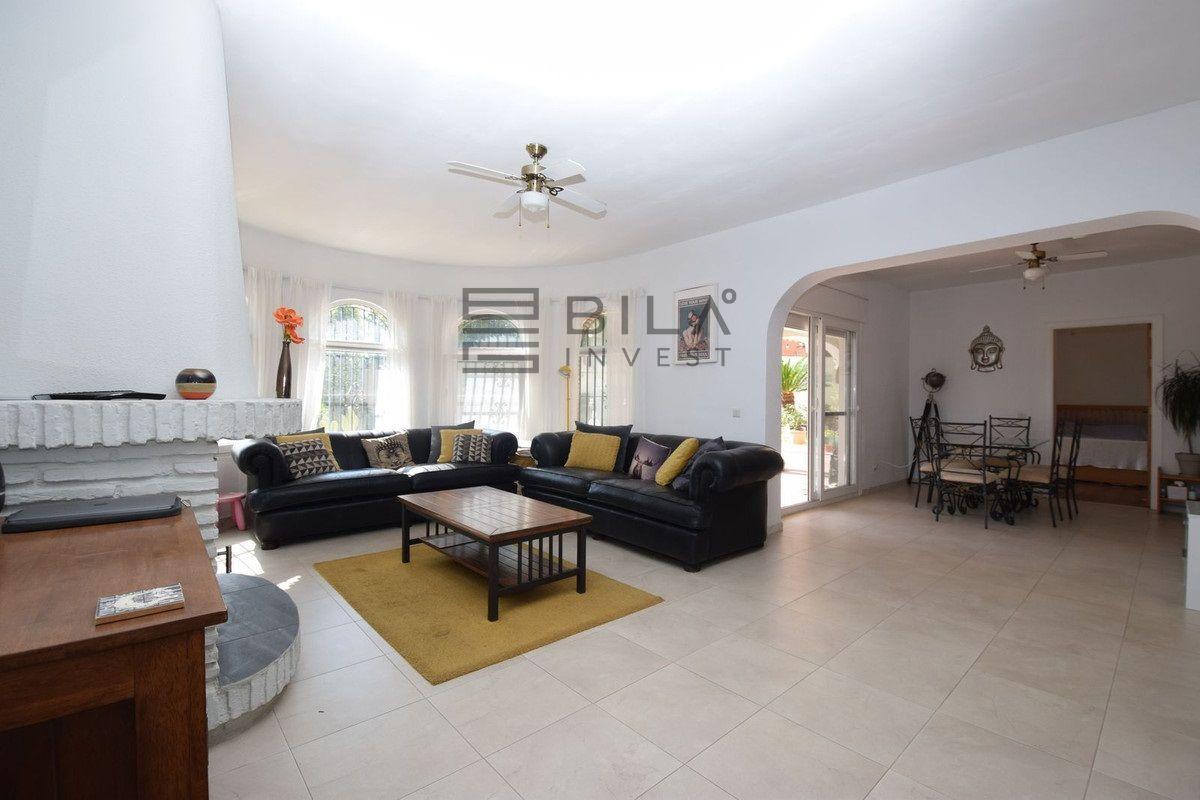 Chalet for Sale in Mijas