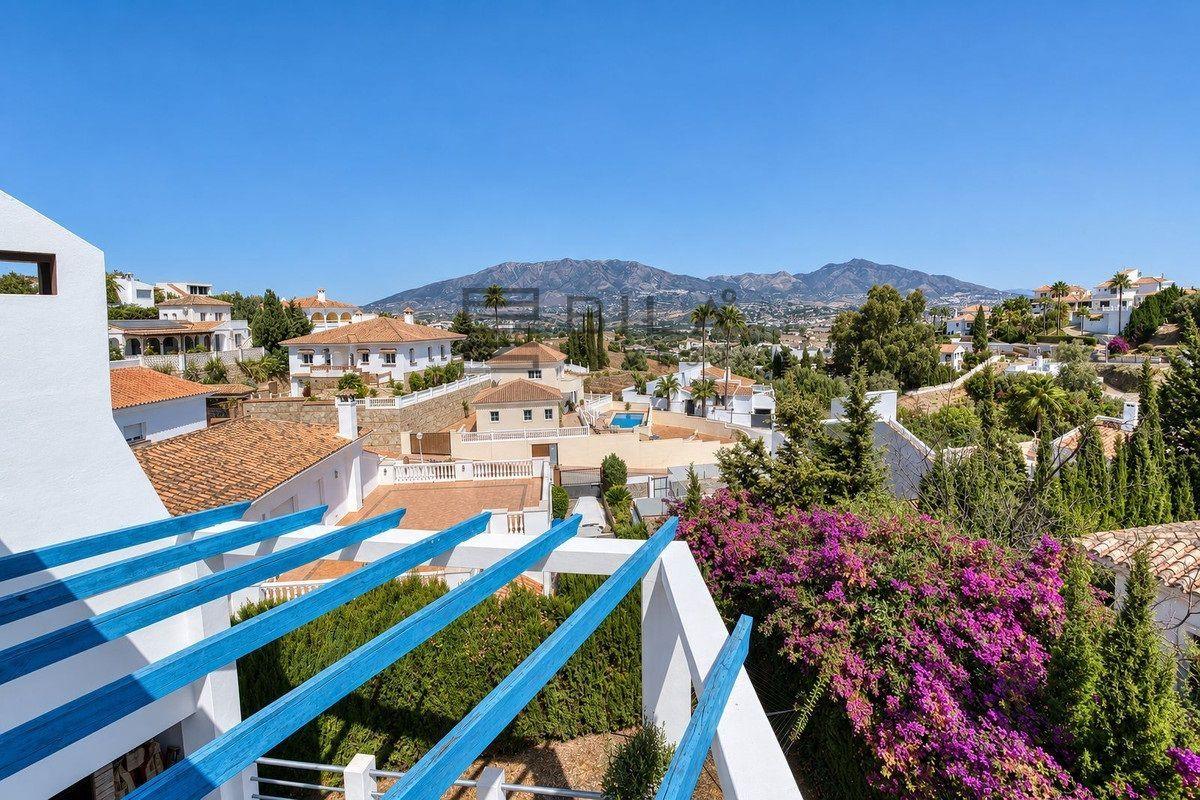Chalet for Sale in Mijas