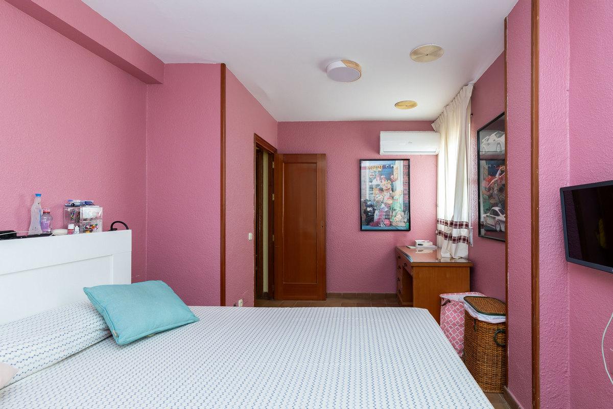 Villa for Sale in Roquetas de Mar