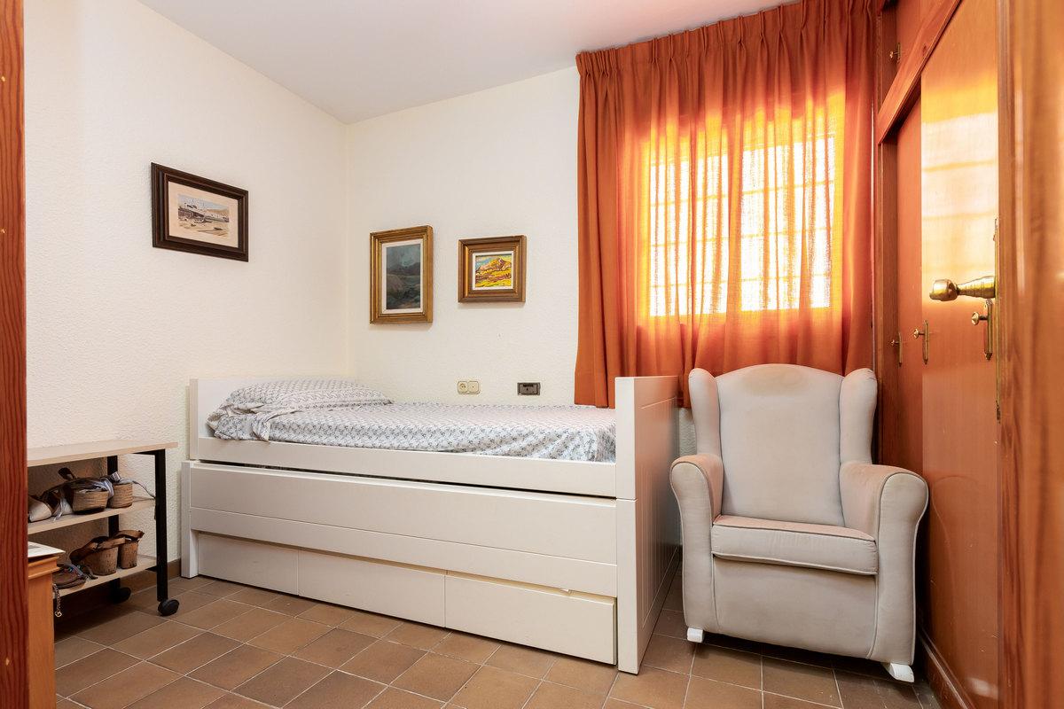 Villa for Sale in Roquetas de Mar