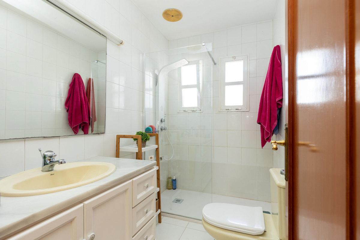 Villa for Sale in Roquetas de Mar