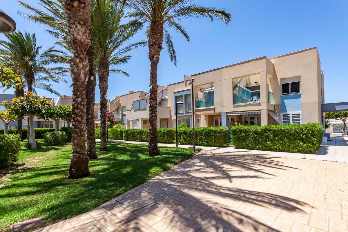Apartamento en Venta en Roquetas de Mar