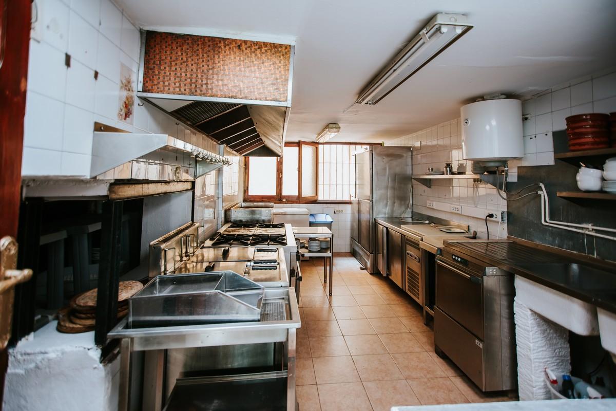 Premise for Sale in Roquetas de Mar