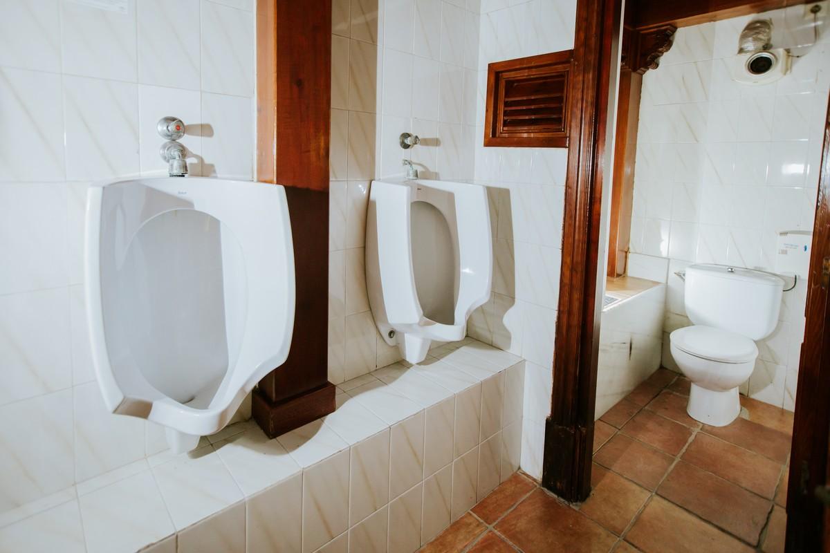 Premise for Sale in Roquetas de Mar