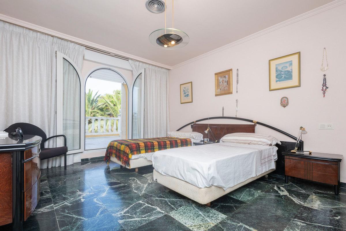 Chalet en Venta en Roquetas de Mar