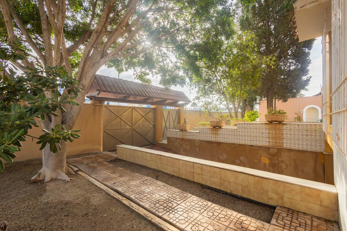 Chalet en Venta en Roquetas de Mar