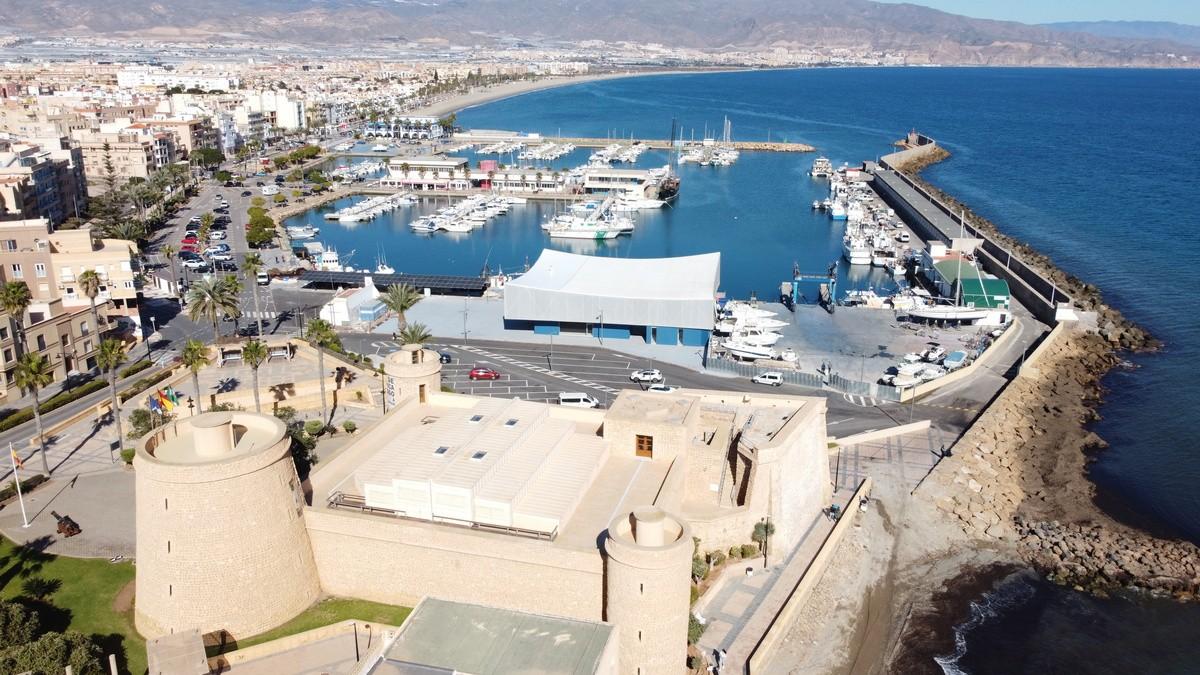 Penthouse for Sale in Roquetas de Mar