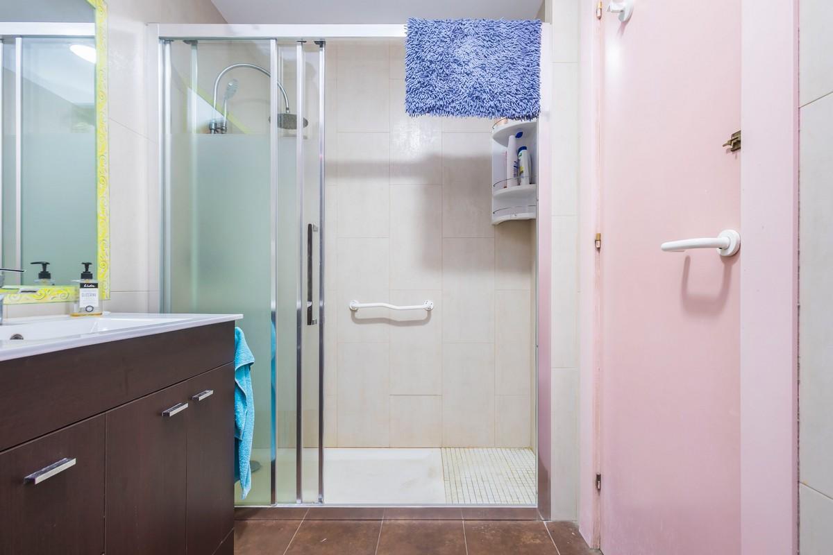 Apartment for Sale in Roquetas de Mar