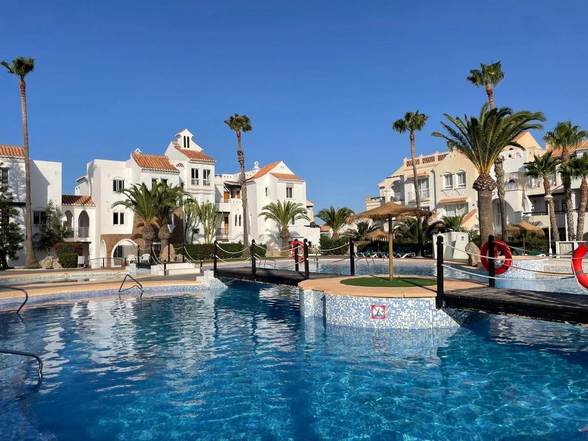 Apartamento en Venta en Roquetas de Mar