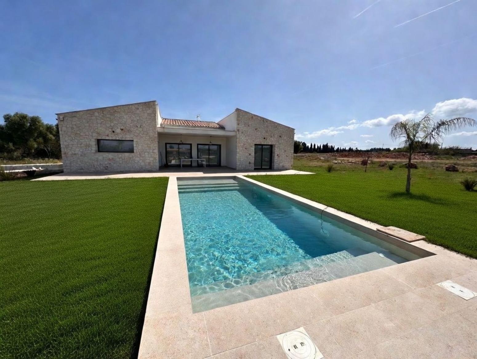 House for Rent in Muro