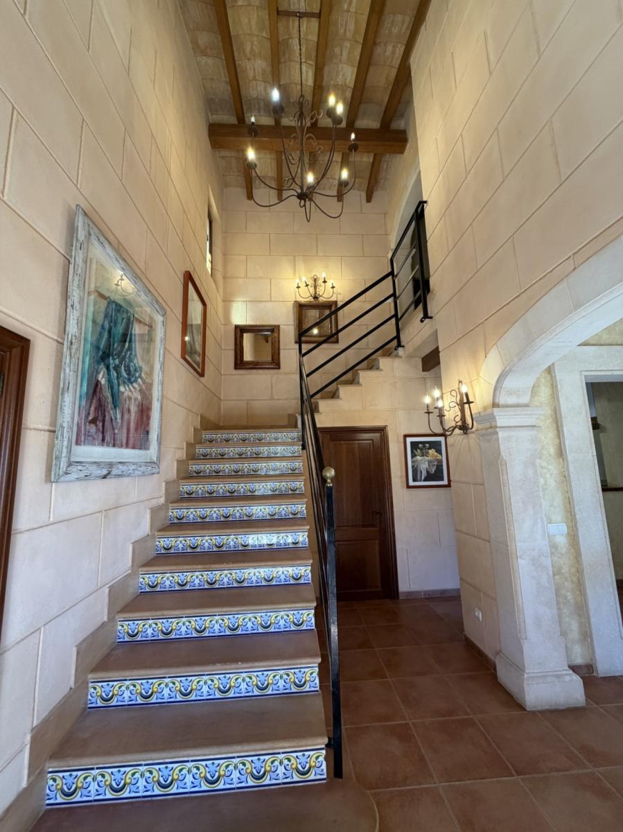 House for Rent in Deyá