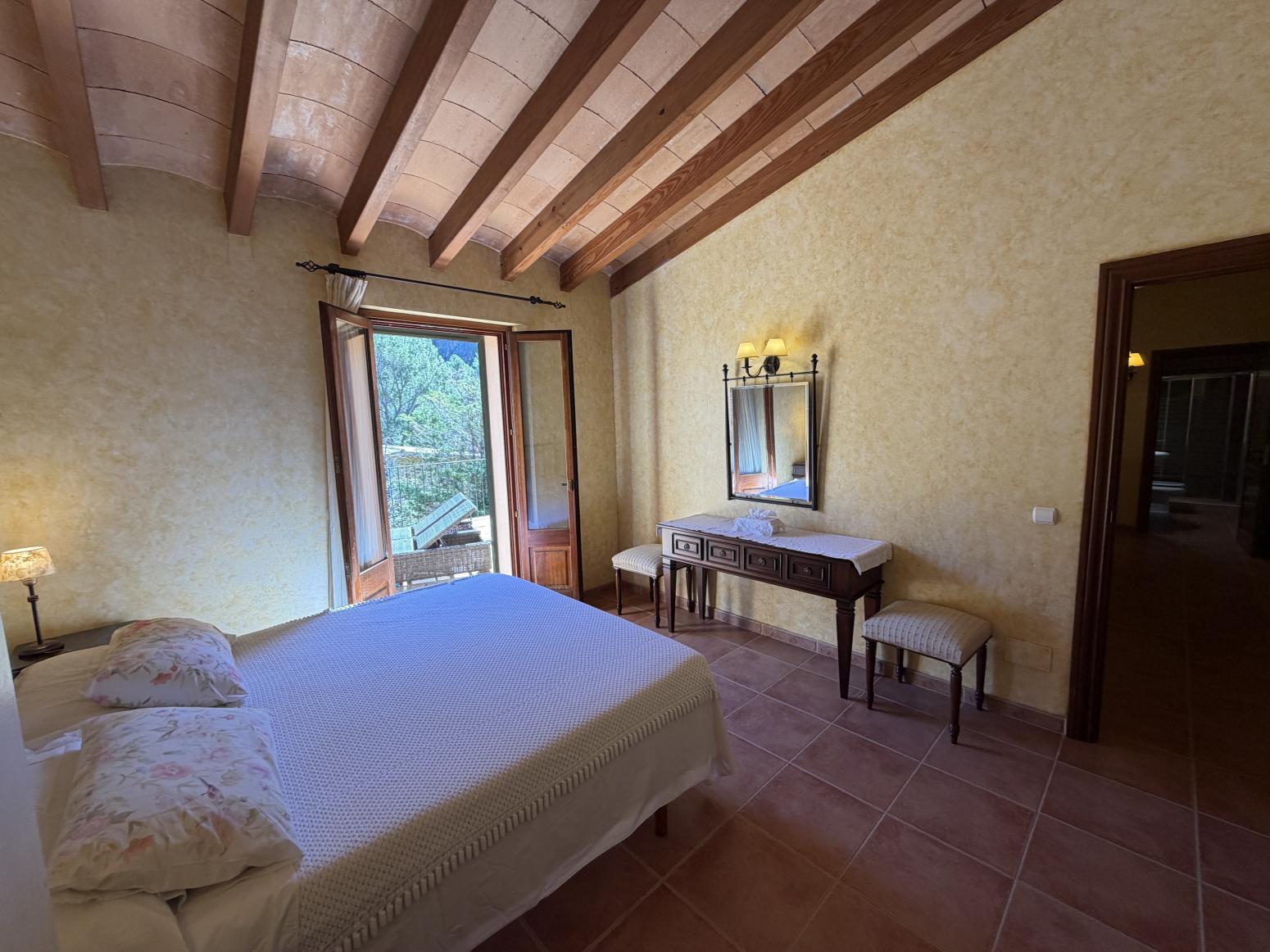 House for Rent in Deyá